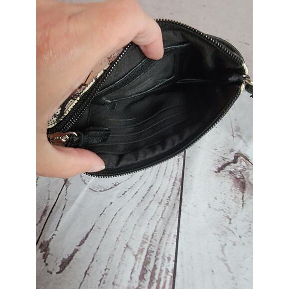 Relic Wristlet Wallet Black White Floral - Picture 6 of 10